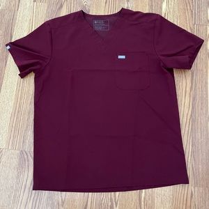 Figs Leon Top Burgundy L